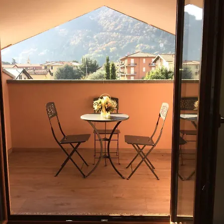 Vittoria Apartment Dongo