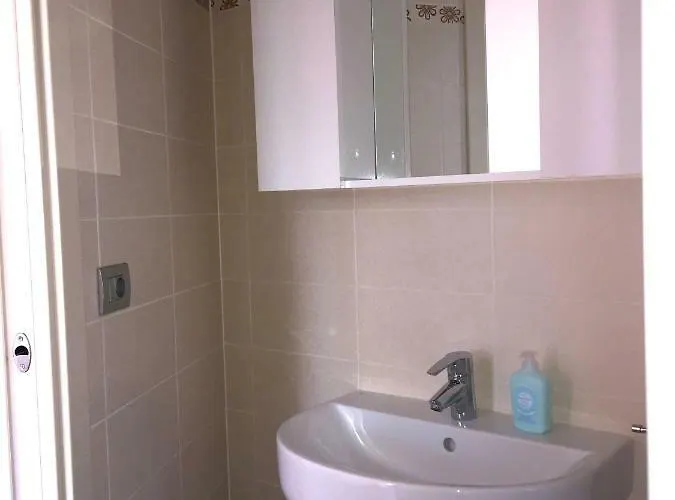 Vittoria Apartamento Dongo