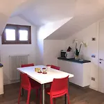 Vittoria Apartman Dongo